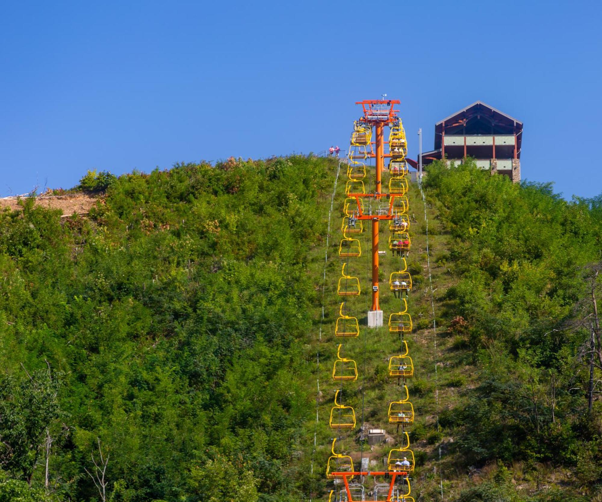 A Stones Throw, You Get 1089 Free Attraction Tickets Per Paid Day, Dollywood And Much More! Pigeon Forge Exterior photo